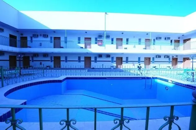 AlToot Palace Furnished Apartments - Havuz