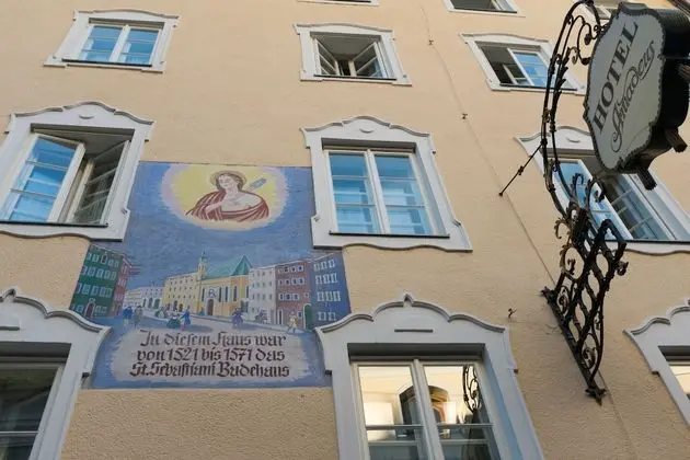 Altstadthotel Amadeus - Dış Mekan