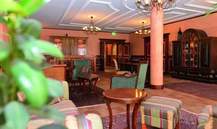 Altstadt Hotel Bräu Wirt - Lobi