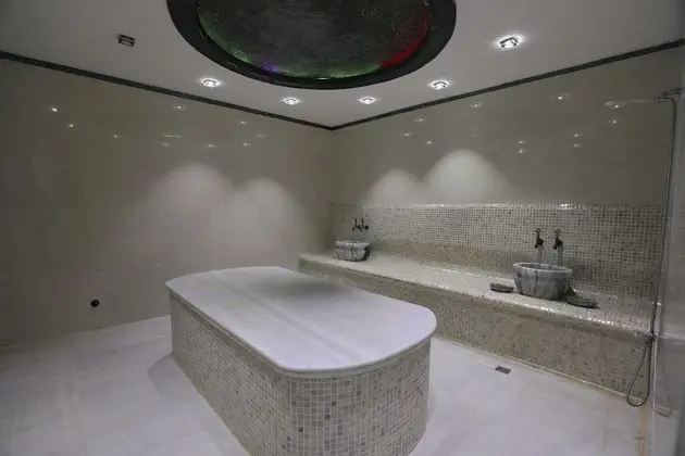 Altus Hotel Baku - Free Massage - Spa
