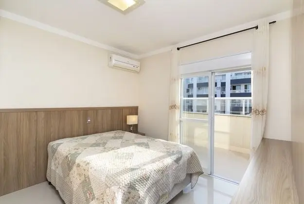 Aluguel Apartamento 3 quartos 100m Mar - 036