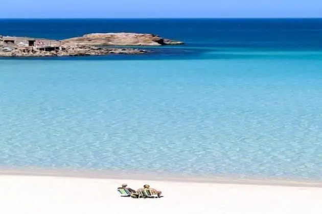 Aluguel Economico - Praia dos Anjos