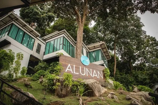 Alunan Resort - Plaj