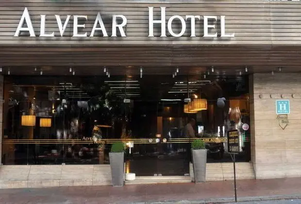 Alvear