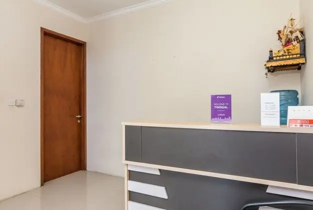 Alya Guesthouse Seminyak - Lobi