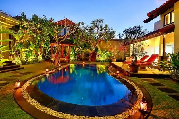 Alysha Villa Seminyak Beachside - Dış Mekan