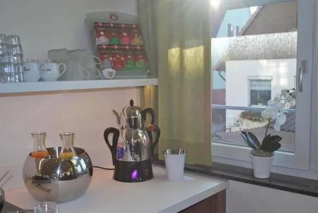 Hotel am Berg Esslingen - Mutfak