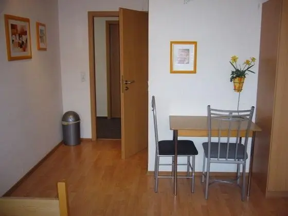 Hotel am Karlstor - Genel