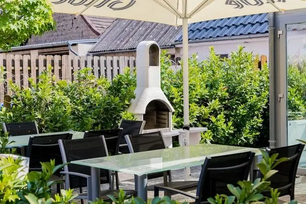 Hotel am Rosenplatz 24-hour check-in, free parking, guest kitchen - Yerinde Yemek