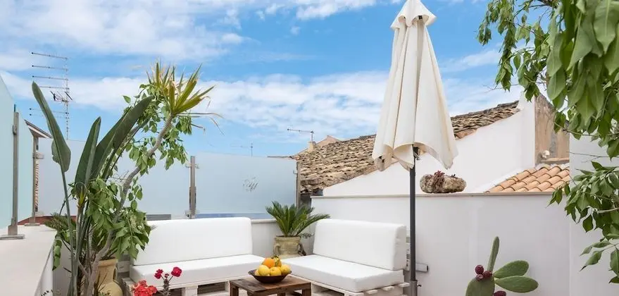AM Suite with Terrace by Wonderful Italy