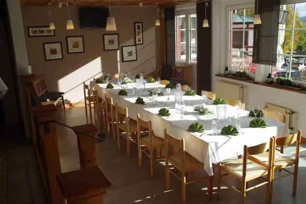 Hotel am Untreusee - Yerinde Yemek