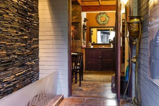 Ama Zulu Guesthouse and Safaris - Lobi