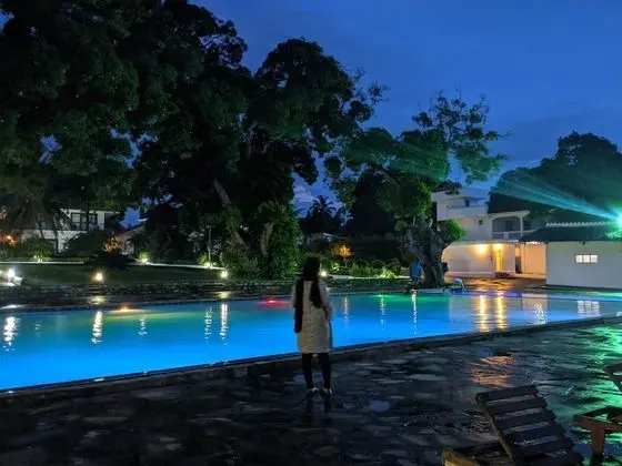 Amaan Ocean Kihinani Hotel - Havuz