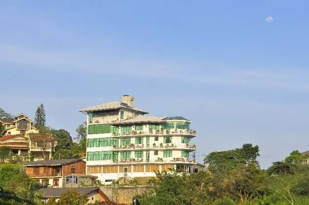 Amaara Sky Hotel