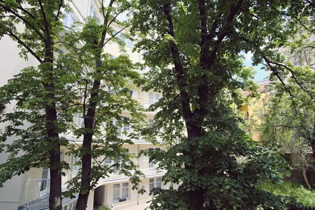 Amadeus Aparthotel