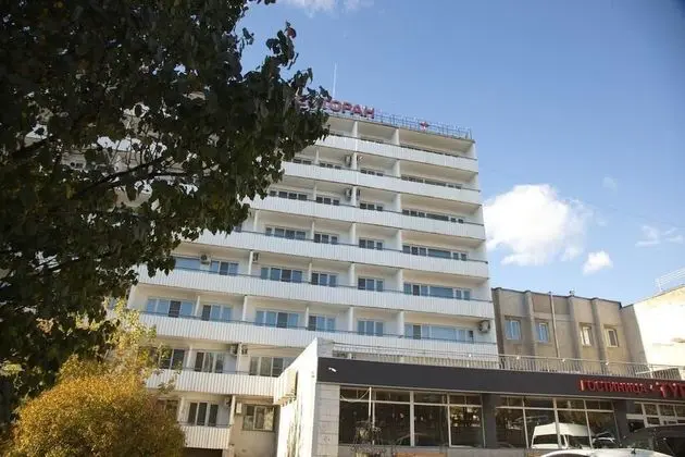 AMAKS Congress Hotel