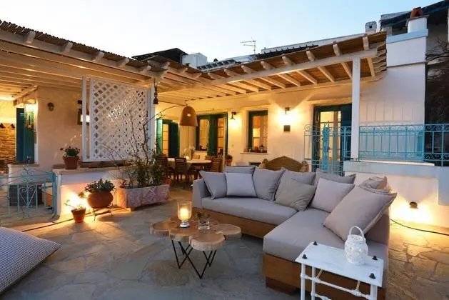 Amalgam Homes Tinos Pano Spiti - Artful Home With sea View