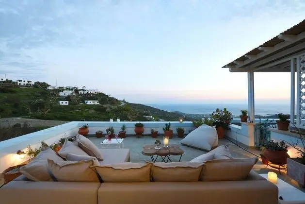 Amalgam Homes Tinos Pano Spiti - Artful Home With sea View