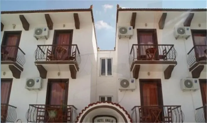 Hotel Amalia 2 - Lobi