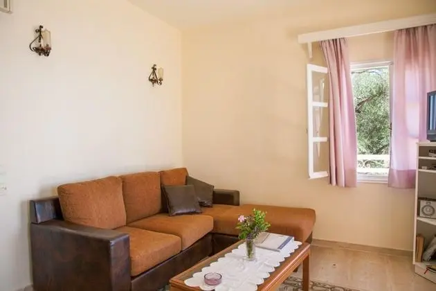 Villa Amalia Large Private Pool Walk to Beach Sea Views A C Wifi - 2120 - İç Mekan