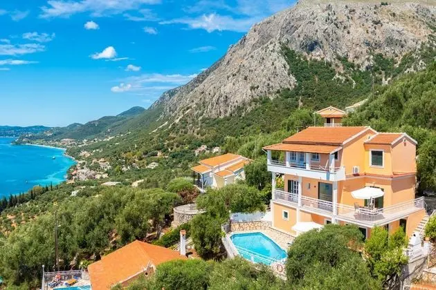 Villa Amalia Large Private Pool Walk to Beach Sea Views A C Wifi - 2120 - Öne Çıkan Resim