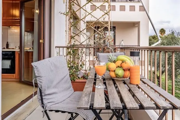 Amalia's Studio near Beach & City Center
