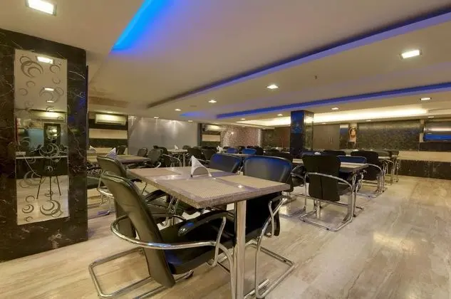 Hotel Amaltas International by Orion Hotels - Yerinde Yemek