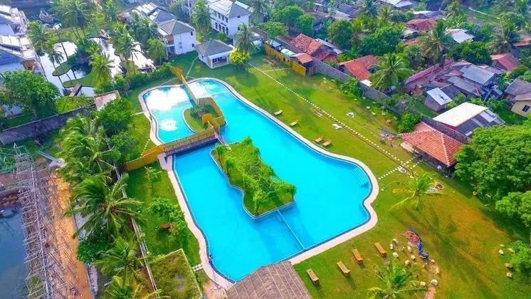 Amaluna Resorts