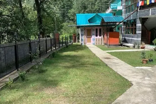 Hotel Aman Palace Kasol