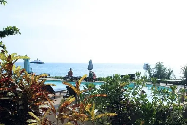 Amantra Resort And Spa - Havuz