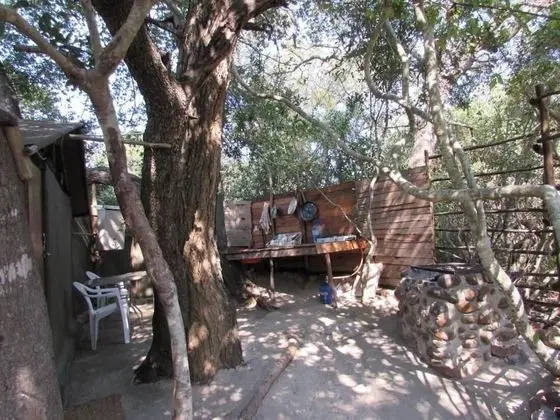 Amanzimlotzi Riverside Bush Tent for 3 Adults in Limpopo, Kruger Park - İç Mekan
