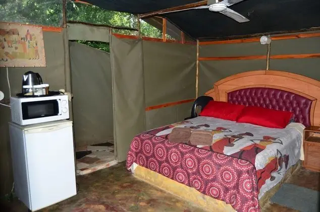 Amanzimlotzi Riverside Bush Tent for 3 Adults in Limpopo, Kruger Park - Öne Çıkan Resim