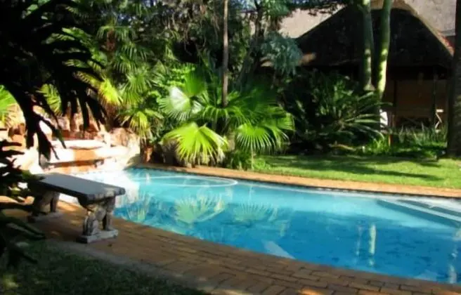 Amanzingwe Lodge Conference Centre & Spa - Havuz