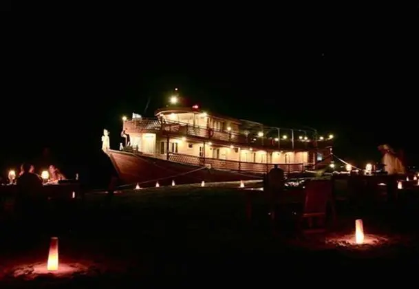 Amara River Cruise