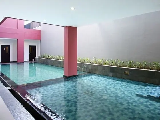 Amaris Hotel Dewi Sri - CHSE Certified - Havuz