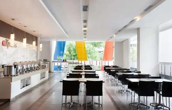 Amaris Hotel Sriwedari Solo - CHSE Certified - Yerinde Yemek