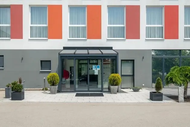 Amaro Budget Plus Hotel - Dış Mekan