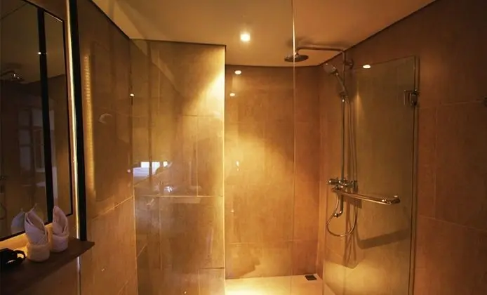Amarsvati Luxury Resort Condotel & Villa - Oda