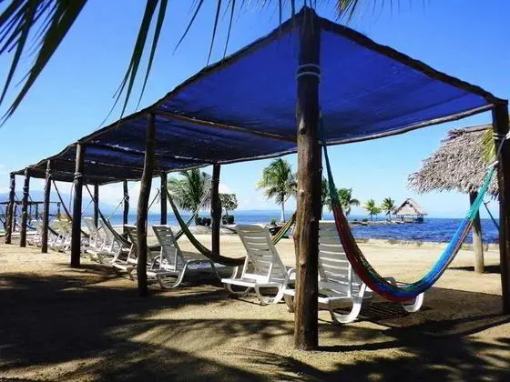 Hotel Amatique Bay