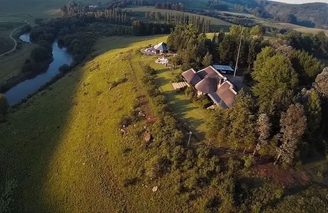 Amazian Mountain River Lodge