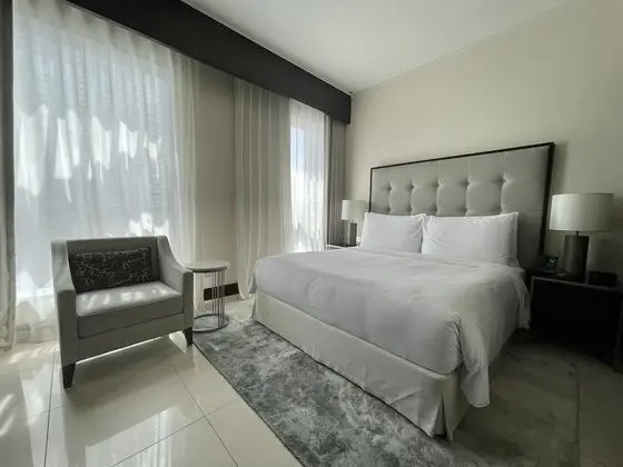 Amazing 1 Bedroom in Address Downtown