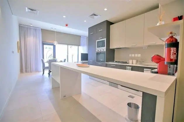 Amazing 1bedroom With Balcony at Park View Dubai - Mutfak