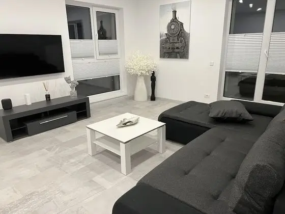 Amazing 2-Room Penthouse Cityview W13