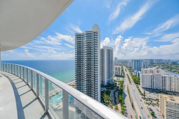 Amazing 2BR Condo at Hyde Ocean View