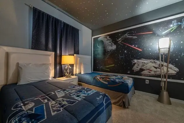 Amazing 3 Bedroom Condo With Star Wars Bedroom - Oda