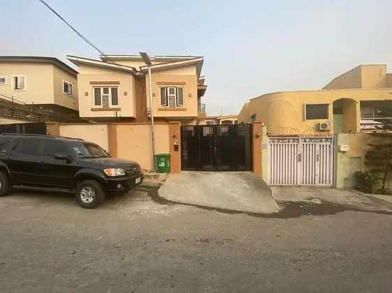 Amazing 4 Bedroom Duplex in Ikeja Allen Avenue - Dış Mekan
