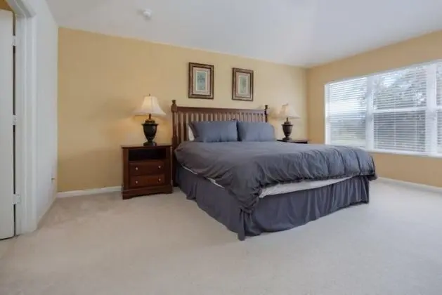 Amazing 6 Bedroom 4 Bath Pool Home With Lake View - Oda