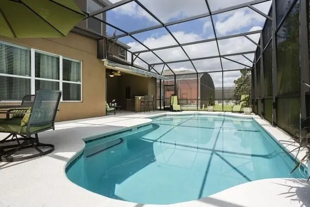 Amazing 6 Bedroom House