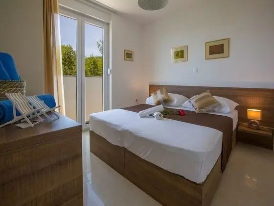 Amazing Villa Apartment With Pool Near the Beach - Oda