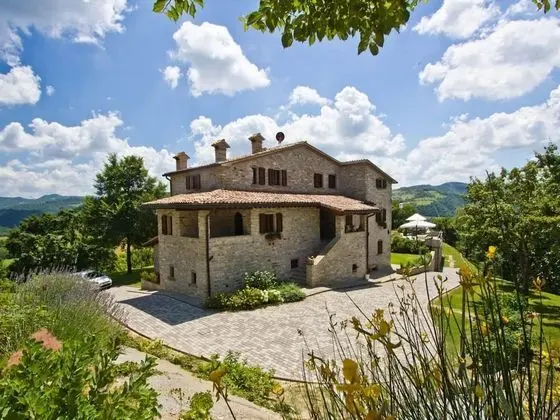 Amazing Villa in Apecchio With Swimming Pool